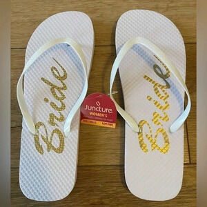 Bride flip flop sandals size 9/10 foam comfort wedding bridal party beach new